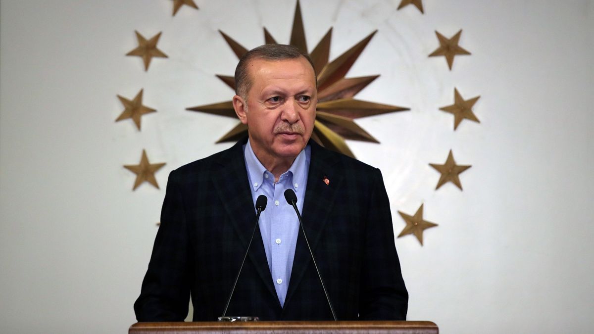 Erdoğan salgınla mücadelede yeni tedbirler açıkladı