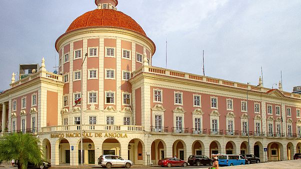 Angola tenta prepara-se para os impactos negativos da Covid-19 Angola tenta prepara-se para os impactos negativos da Covid-19