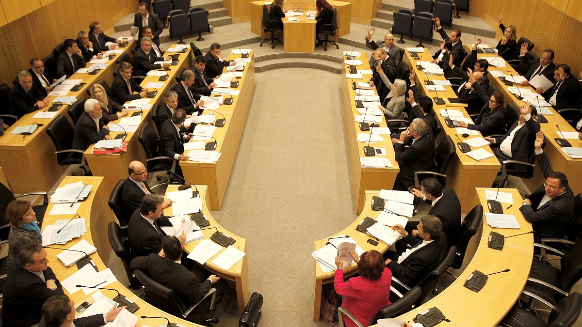 Κύπρος: Στη Βουλή σήμερα τα νομοσχέδια για τα μέτρα στήριξης της οικονομίας