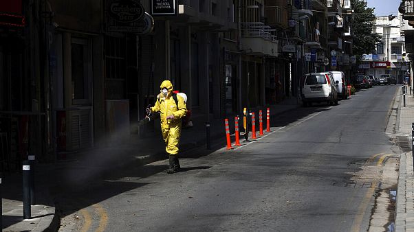 COVID-19 Κύπρος: Ένας ακόμη νεκρός, συνολικά έξι - 35 νέα κρούσματα, συνολικά 214 COVID-19 Κύπρος: Ένας ακόμη νεκρός, συνολικά έξι - 35 νέα κρούσματα, συνολικά 214