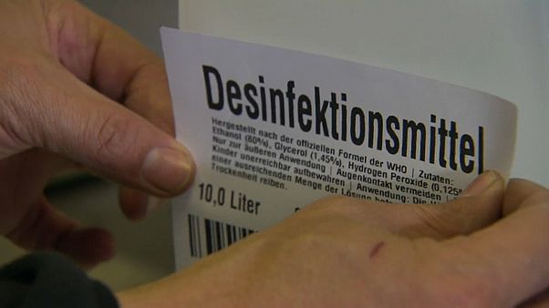 Hochprozentige Hilfe: In Lustenau wird aus Schnaps Desinfektionsmittel Hochprozentige Hilfe: In Lustenau wird aus Schnaps Desinfektionsmittel