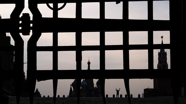 В Москве и Подмосковье введён режим домашней изоляции для всех жителей В Москве и Подмосковье введён режим домашней изоляции для всех жителей