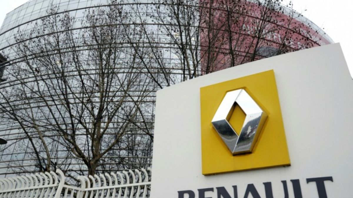 Renault koronavirüs salgını nedeni ile Çin ve Güney Kore hariç tüm fabrikalarında üretimi durdurdu