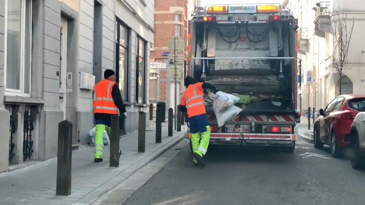 Bélgica adapta recolha de lixo para evitar contaminação