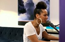 Alicia Keys performing