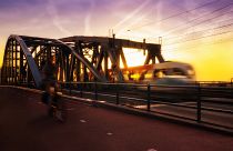 High speed train powered by solar energy