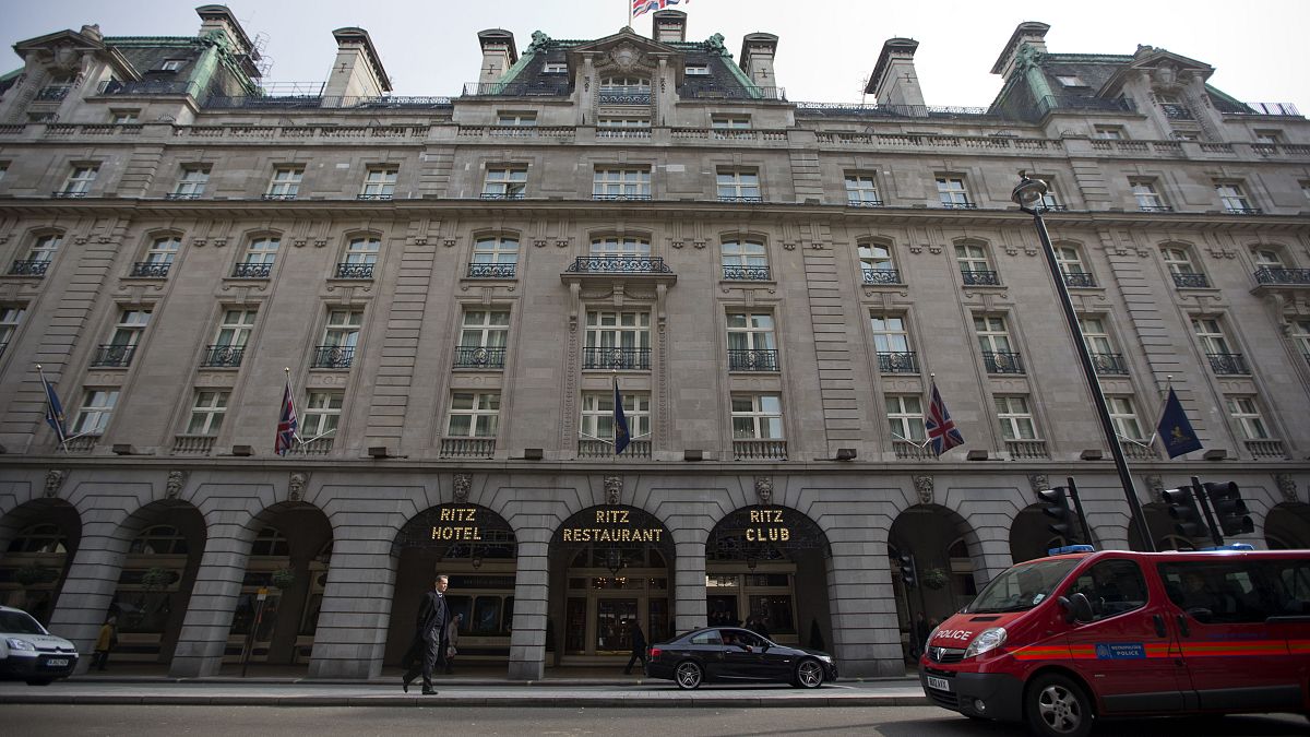  مستثمر قطري يشتري فندق الريتز في لندن بمبلغ وصل إلى حوالي 900 مليون يورو