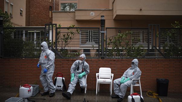 La pandemia golpea con especial dureza las residencias de ancianos en España La pandemia golpea con especial dureza las residencias de ancianos en España