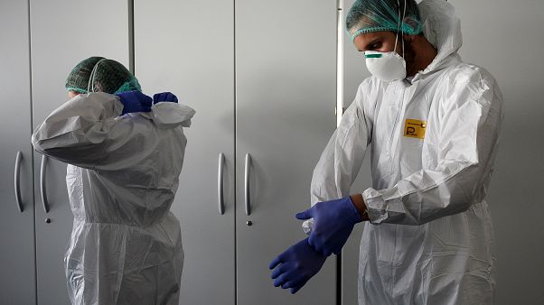 Coronavirus: rallentano i nuovi contagi in Italia, quasi 1.600 guariti in un giorno Coronavirus: rallentano i nuovi contagi in Italia, quasi 1.600 guariti in un giorno