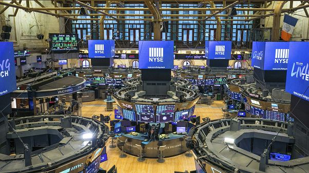 البورصات في تراجع مستمر وقلق من عواقب جائحة كوفيد-19 على الاقتصاد العالمي البورصات في تراجع مستمر وقلق من عواقب جائحة كوفيد-19 على الاقتصاد العالمي