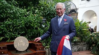 شاهزاده چارلز، ولیعهد بریتانیا پس از یک هفته از قرنطینه خارج شد