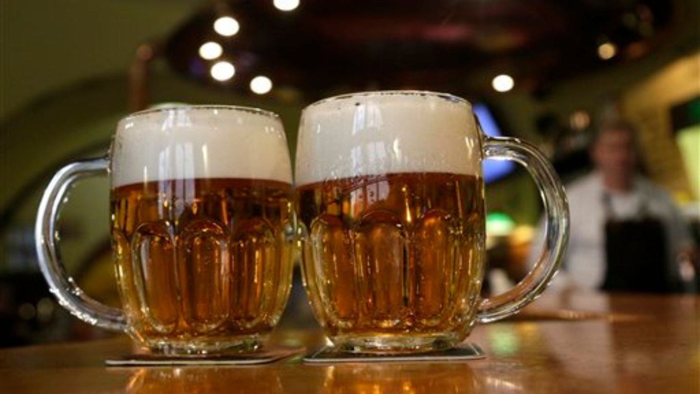 Czech microbreweries call for 'beer paramedics' amid lockdown hangover |  Euronews