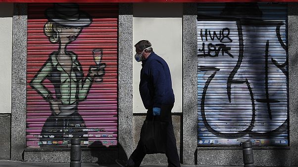 España reabre este lunes parte de su actividad económica España reabre este lunes parte de su actividad económica