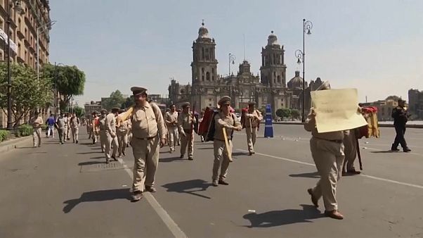 Difícil confinamiento en México para quienes viven al día Difícil confinamiento en México para quienes viven al día