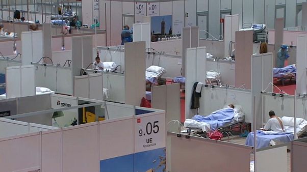 В Испании за сутки от коронавируса умерли 864 человека, это новый антирекорд - власти В Испании за сутки от коронавируса умерли 864 человека, это новый антирекорд - власти