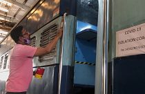 Hindistan'da tren vagonları koronavirüs tedavi merkezleri olarak kullanılacak