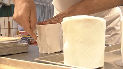 German baker makes toilet paper cakes in satirical poke at COVID-19 panic-buyers