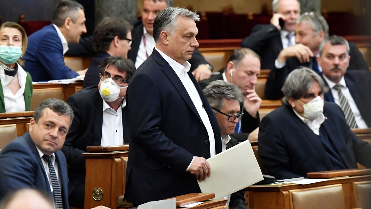 Le premier Ministre Viktor Orban, lors d'une séance du Parlement hongrois le 30 mars 2020 à Budapets. 