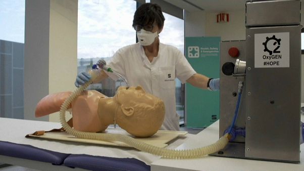 De los coches a los respiradores sanitarios: así ayudan las fábricas ante la pandemia De los coches a los respiradores sanitarios: así ayudan las fábricas ante la pandemia