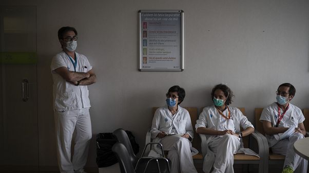 Virus Outbreak Inside the ICU Virus Outbreak Inside the ICU