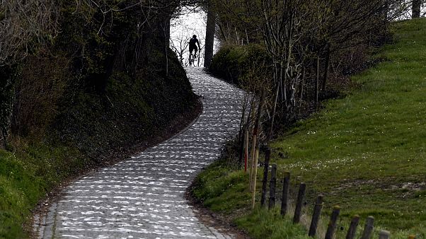 Le Tour Des Flandres Aura Lieu Mais En Home Trainer Euronews