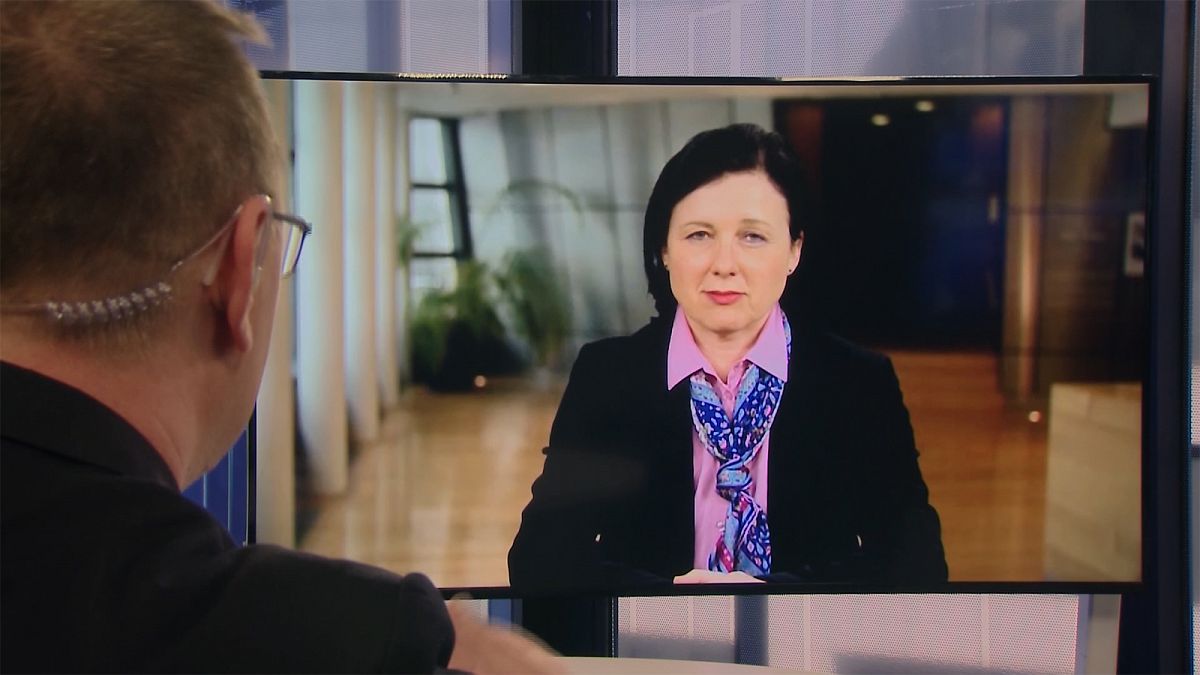 Η Αντιπρόεδρος της Ευρωπαϊκής Επιτροπής, Βέρα Γιούροβα στο Euronews