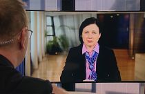 Věra Jourová: a vírust kell elpusztítani, nem a demokráciát 