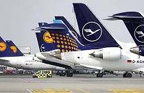 Covid-19: Lufthansa chiude Germanwings e si piega alla crisi