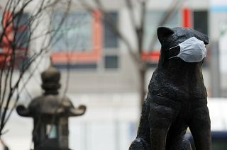 Pressões e anseios para levantar restrições na Europa