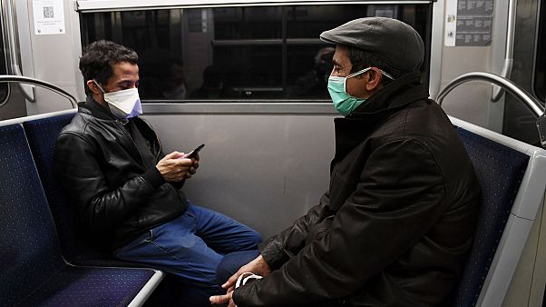 Photo d'illustration : voyageurs dans le métro parisien, le 23 mars 2020 Photo d'illustration : voyageurs dans le métro parisien, le 23 mars 2020