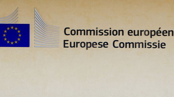 «Πράσινο φως» της Κομισιόν στην Ελλάδα για επιχορηγήσεις σε μικρομεσαίες επιχειρήσεις «Πράσινο φως» της Κομισιόν στην Ελλάδα για επιχορηγήσεις σε μικρομεσαίες επιχειρήσεις