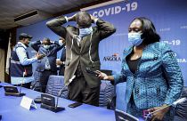 Covid-19: Angola permite possibilidade de rotação de funcionários governamentais
