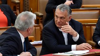 Dilemmát hozhat a járvány Orbánnak