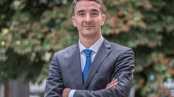 Jelentős bértámogatást tart indokoltnak Darvas Zsolt, a Bruegel Intézet közgazdásza Jelentős bértámogatást tart indokoltnak Darvas Zsolt, a Bruegel Intézet közgazdásza