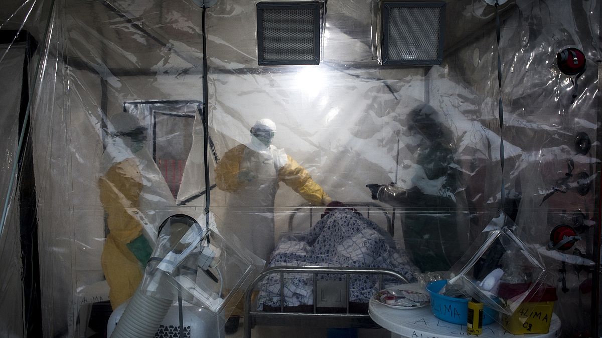 Kongo Demokratik Cumhuriyeti'nde, Ebola yeniden hortladı