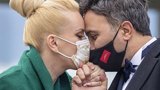 Día Internacional del Beso: Así ha cambiado el coronavirus la forma en la que nos besamos