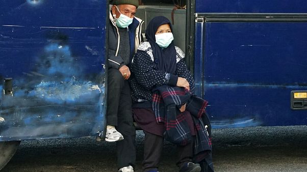 Σε Σκαραμαγκά και Σχιστό μεταφέρθηκαν πρόσφυγες από την πλατεία Βικτωρίας Σε Σκαραμαγκά και Σχιστό μεταφέρθηκαν πρόσφυγες από την πλατεία Βικτωρίας