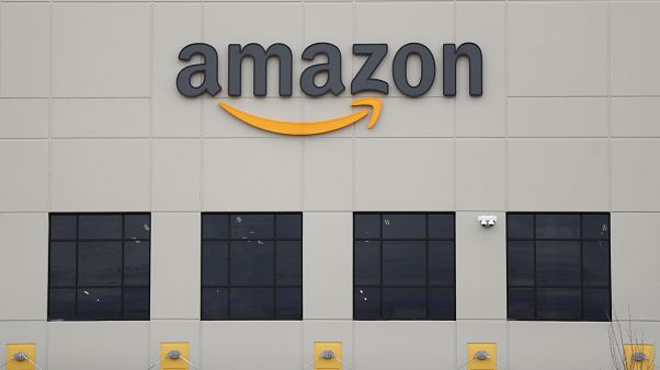 Earns Amazon Earns Amazon