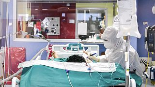 Koronavírus-járvány Magyarországon: megugrott a gyógyultak száma, 12 újabb halálos áldozat