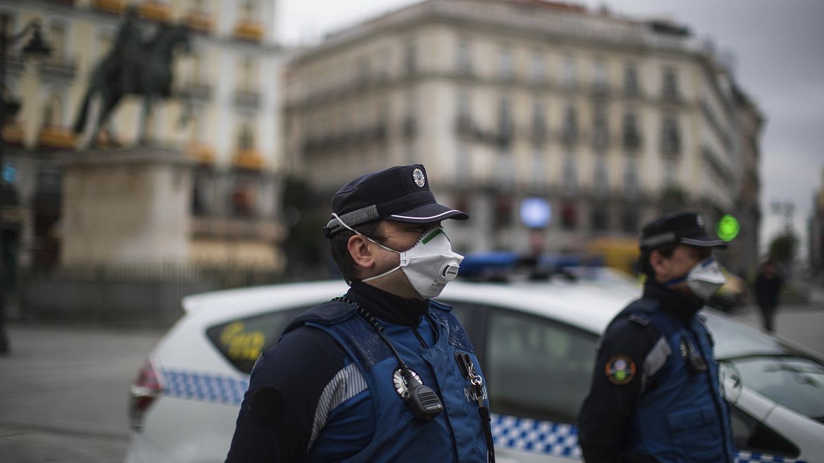 Éledezik Spanyolország a járvány tetőzése után