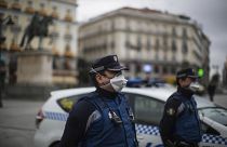 Madrid polisinden pazar günü yapılan açıklamada, 19 ve 20 Şubat günlerinde toplam 227 yasadışı toplantı dağıtıldığı duyuruldu.