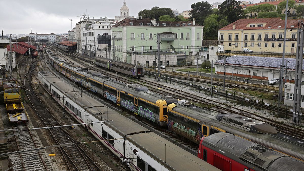 Portugália: kisiklott egy nagysebességű vonat, ketten meghaltak