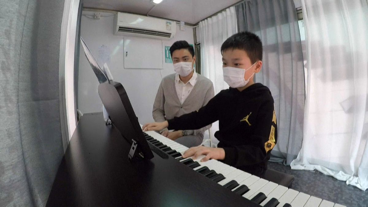 مدرسة متنقلة لتعليم الموسيقى في هونغ كونغ