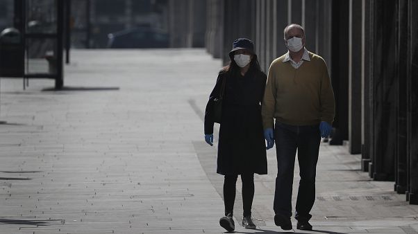 Covid-19: Περισσότεροι από 17.000 θάνατοι στην Γαλλία Covid-19: Περισσότεροι από 17.000 θάνατοι στην Γαλλία