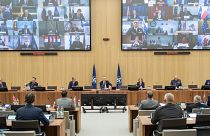COVID-19: Τηλεδιάσκεψη υπουργών Άμυνας του ΝΑΤΟ