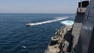 İran botlarından körfezde ABD savaş gemilerine taciz