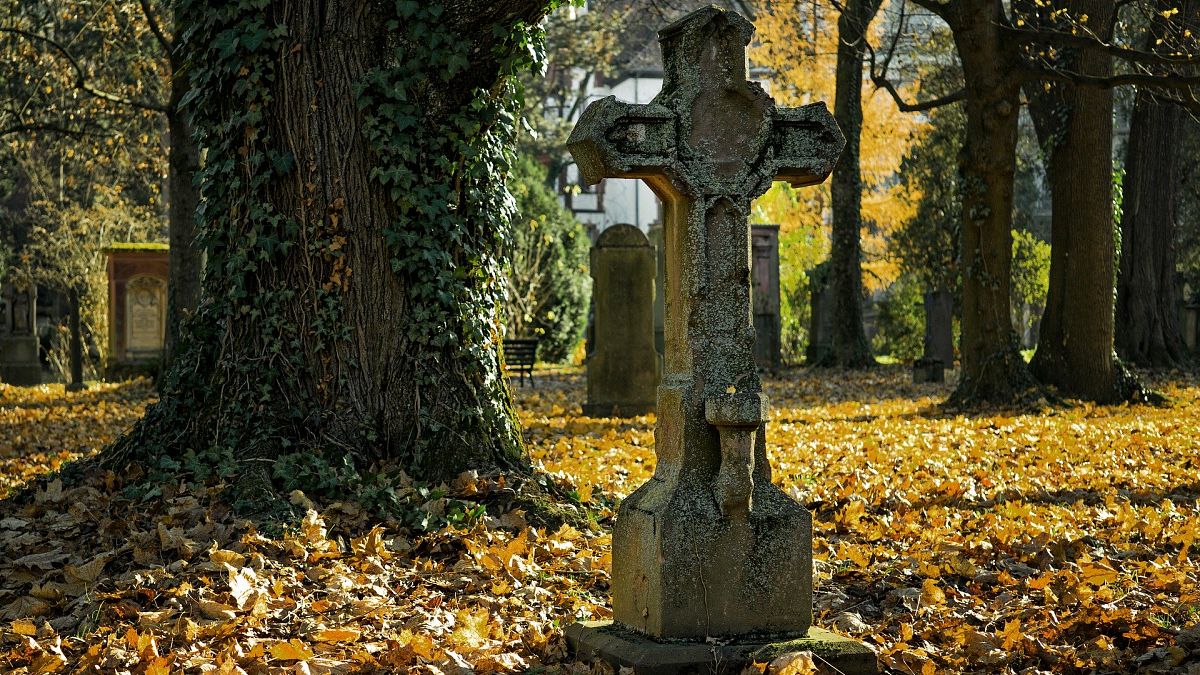 مقابر نيويورك غير قادرة على استقبال مزيد من موتى كورونا