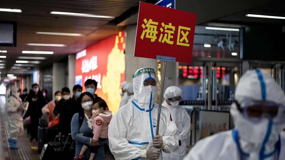 Coronavirus : la Chine revoit son bilan à la hausse