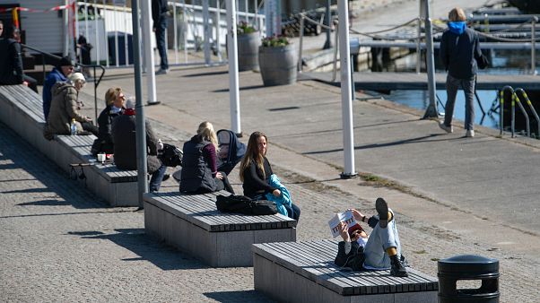 Napfürdőzők Stockholmban Napfürdőzők Stockholmban