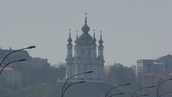 Киев в дыму от пожаров Киев в дыму от пожаров